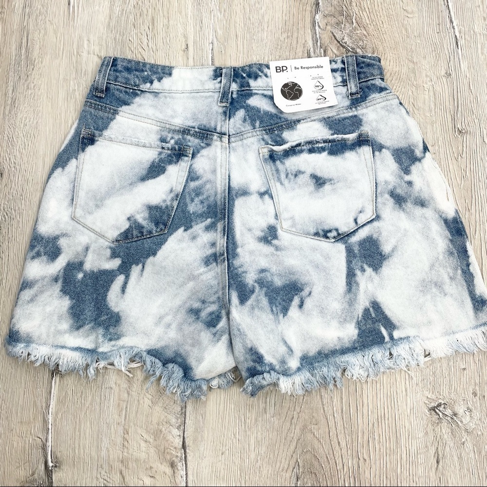 BP. Cut Off Shorts - Picture 2 of 7